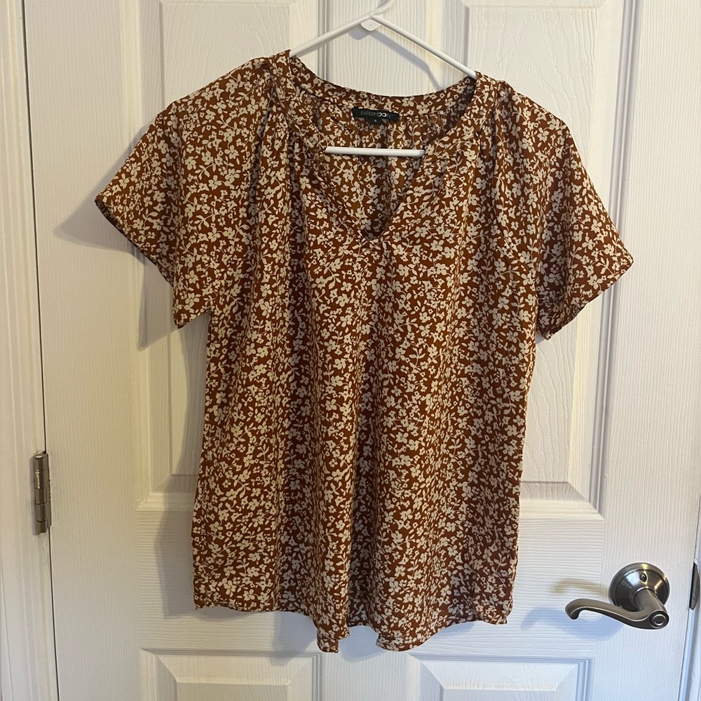 Orange and white patterned blouse - size small